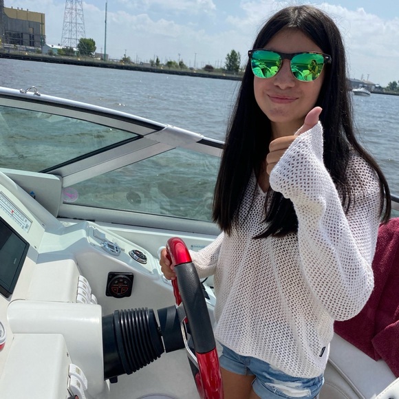 Meet your Posher, Trisha - Picture 1 of 1